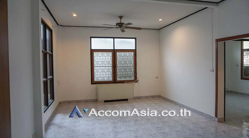 7  4 br House for rent and sale in Sathorn ,Bangkok BTS Chong Nonsi at Peaceful Compound 90447