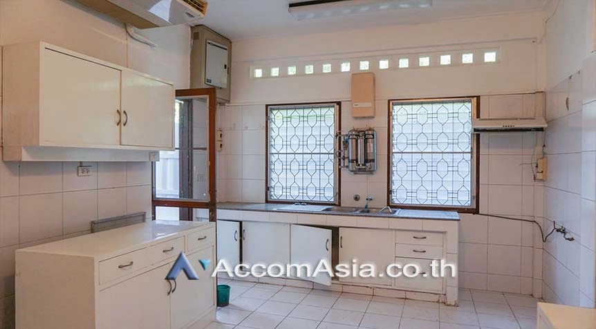 8  4 br House for rent and sale in Sathorn ,Bangkok BTS Chong Nonsi at Peaceful Compound 90447