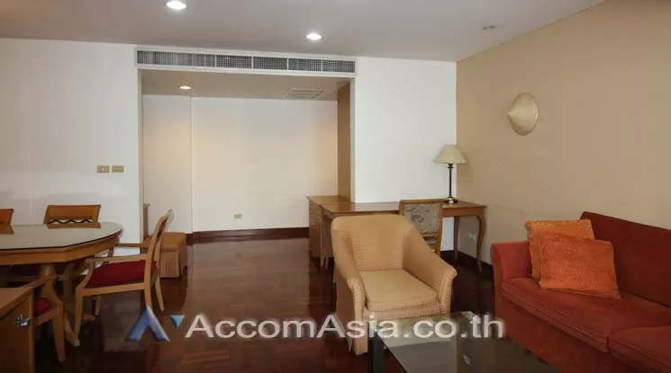 unit 2 Bedrooms  Condominium For Rent in Ploenchit, Bangkok  near BTS Ratchadamri (AA13902)