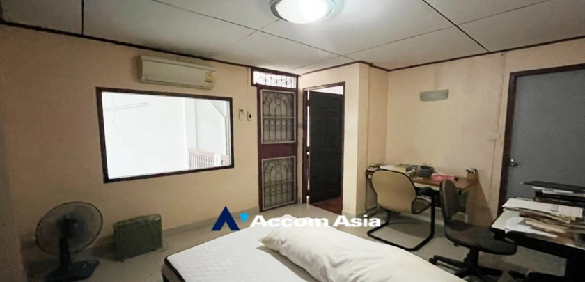 11  3 br Townhouse for rent and sale in Sukhumvit ,Bangkok BTS Phrom Phong AA13908