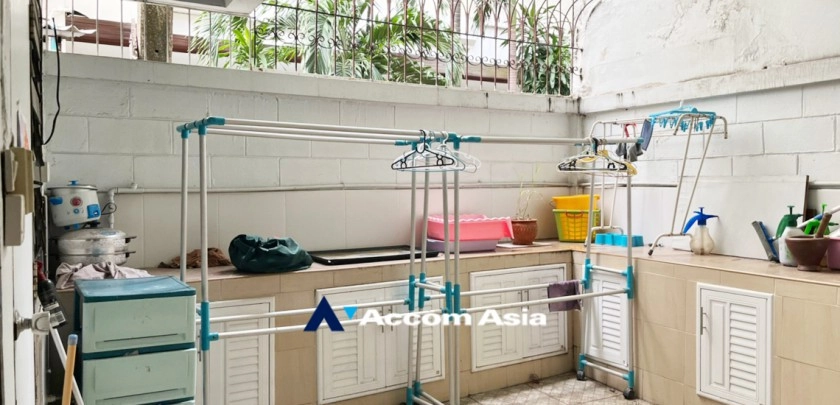 17  3 br Townhouse for rent and sale in sukhumvit ,Bangkok BTS Phrom Phong AA13908