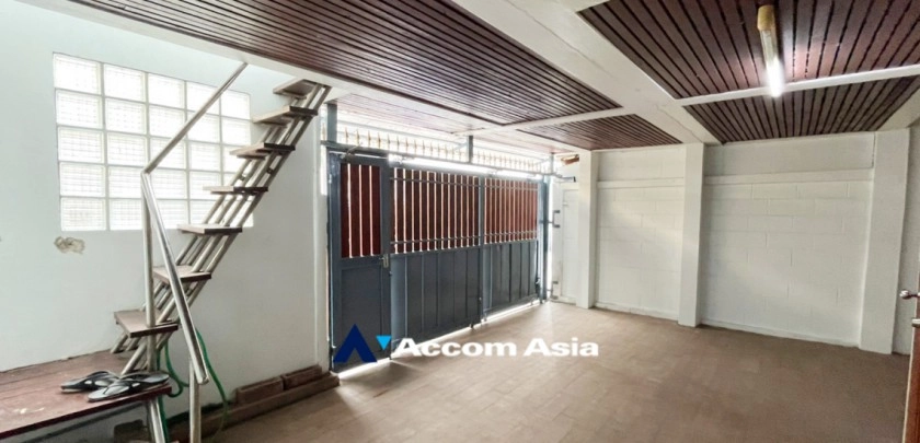  1  3 br Townhouse for rent and sale in Sukhumvit ,Bangkok BTS Phrom Phong AA13908