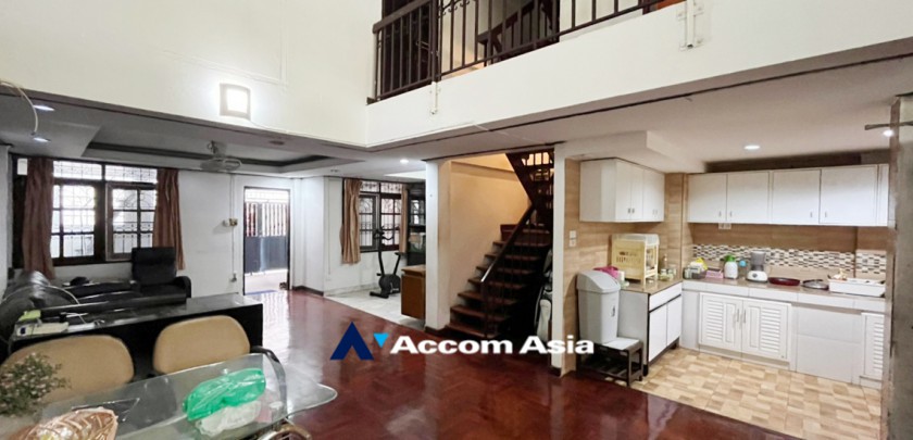 4  3 br Townhouse for rent and sale in sukhumvit ,Bangkok BTS Phrom Phong AA13908