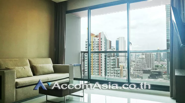  1 Bedroom  Condominium For Rent in Silom, Bangkok  near BTS Chong Nonsi (AA13909)
