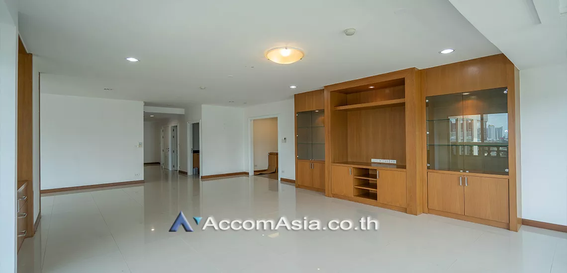  2  3 br Apartment For Rent in Sukhumvit ,Bangkok BTS Phrom Phong at High rise building AA14075