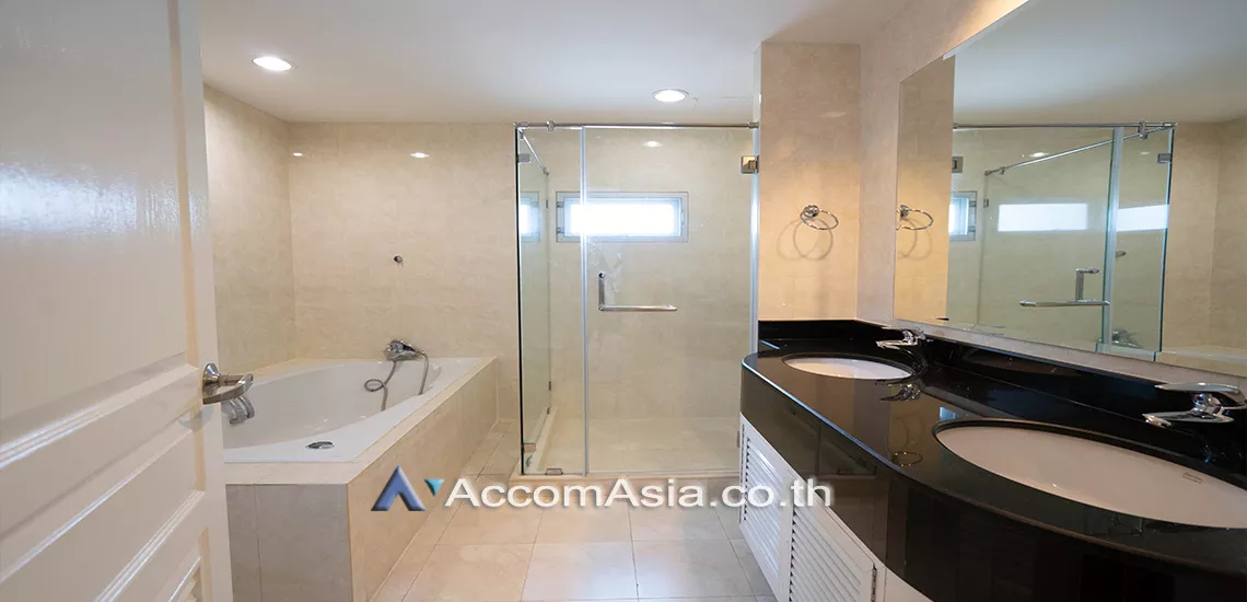 13  3 br Apartment For Rent in Sukhumvit ,Bangkok BTS Phrom Phong at High rise building AA14075