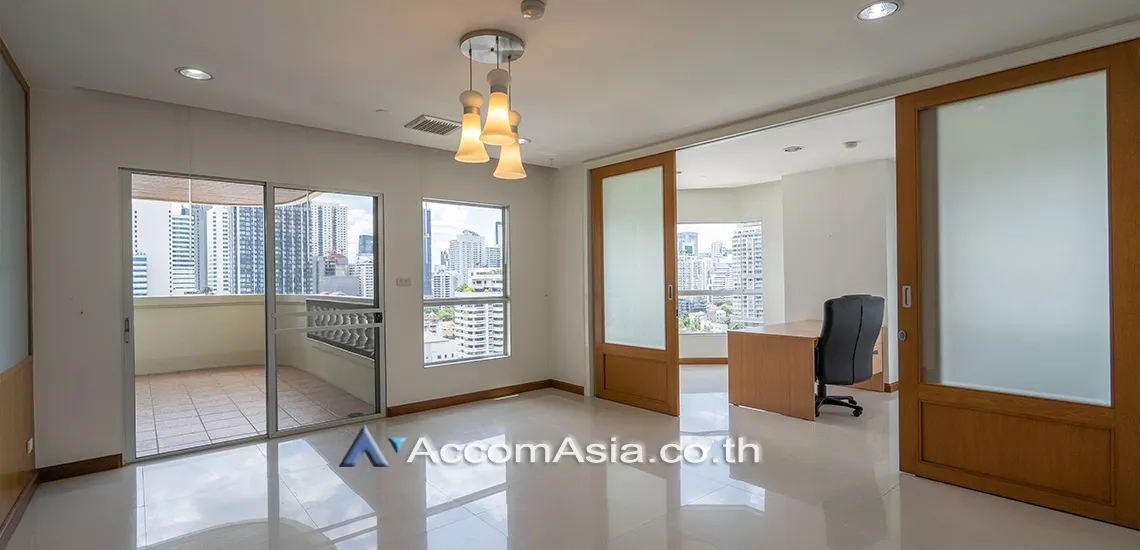 5  3 br Apartment For Rent in Sukhumvit ,Bangkok BTS Phrom Phong at High rise building AA14075