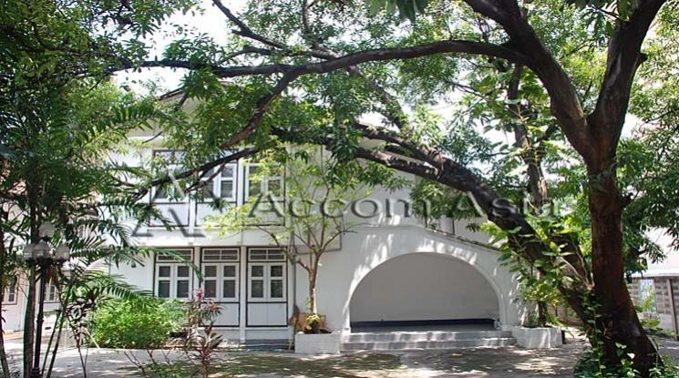  2  2 br House For Rent in Sathorn ,Bangkok MRT Lumphini 40170