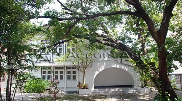  2  2 br House For Rent in sathorn ,Bangkok MRT Lumphini 40170