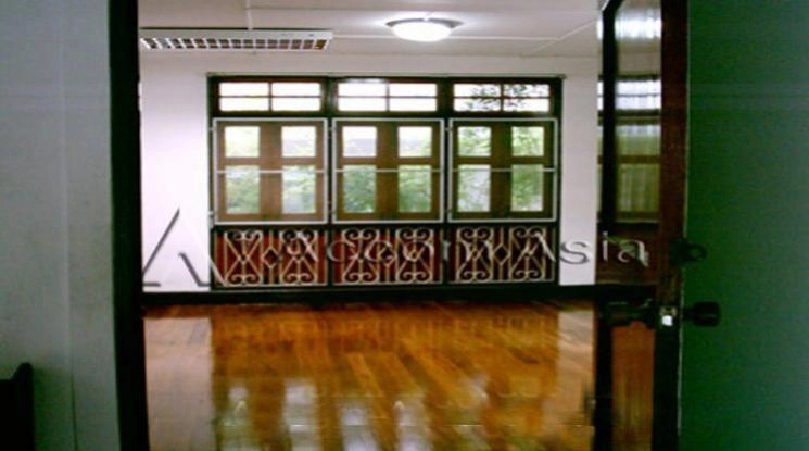 5  2 br House For Rent in Sathorn ,Bangkok MRT Lumphini 40170