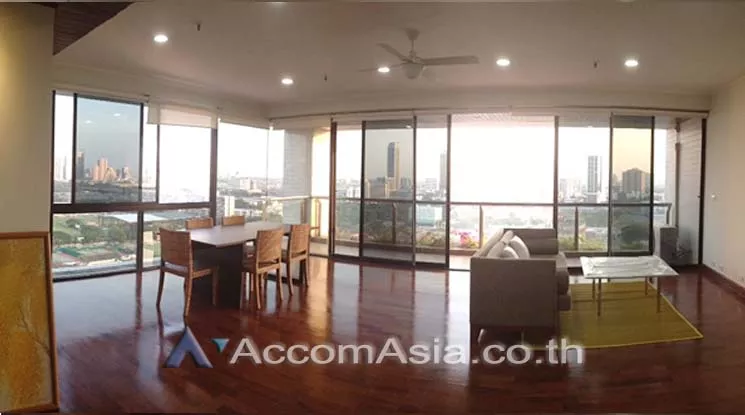 Corner Unit, Pet friendly |  2 Bedrooms  Condominium For Rent in Ploenchit, Bangkok  near BTS Ploenchit - MRT Lumphini (AA14117)