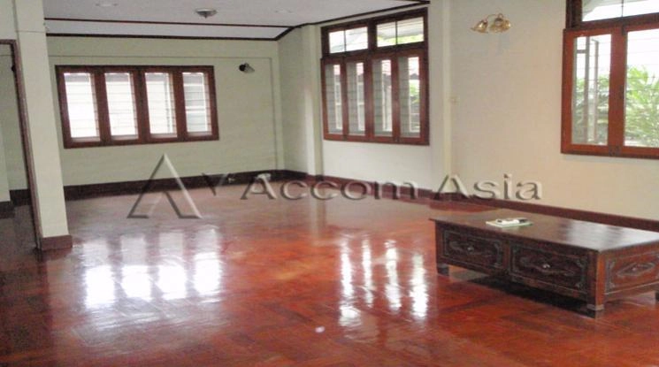 4  3 br House For Rent in Sathorn ,Bangkok  90459