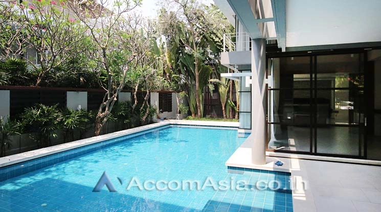 unitHome Office, Private Swimming Pool |  4 Bedrooms  House For Rent & Sale in Sukhumvit, Bangkok  near BTS Thong Lo (AA14159)
