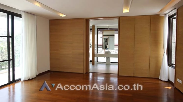 12  4 br House for rent and sale in Sukhumvit ,Bangkok BTS Thong Lo AA14159