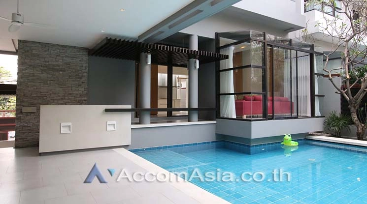  1  4 br House for rent and sale in Sukhumvit ,Bangkok BTS Thong Lo AA14159