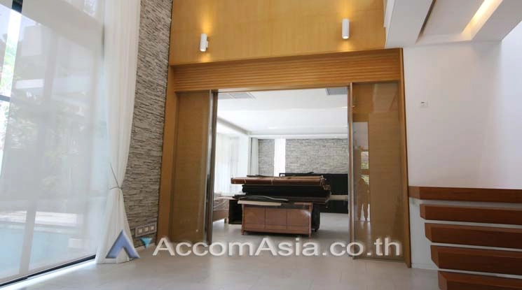 5  4 br House for rent and sale in Sukhumvit ,Bangkok BTS Thong Lo AA14159