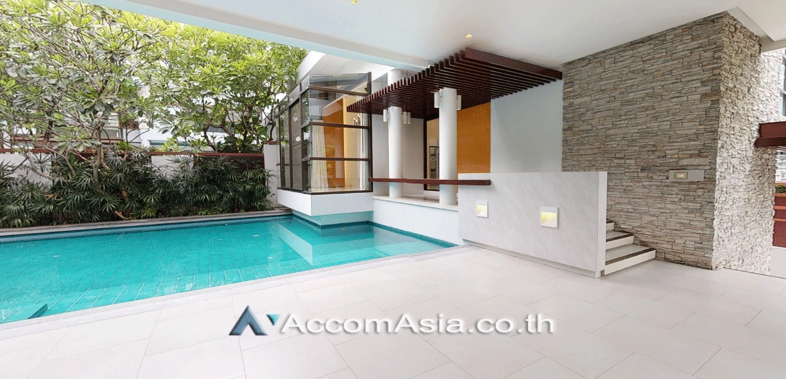Private Swimming Pool, Double High Ceiling house for rent in Sukhumvit, Bangkok Code AA14160