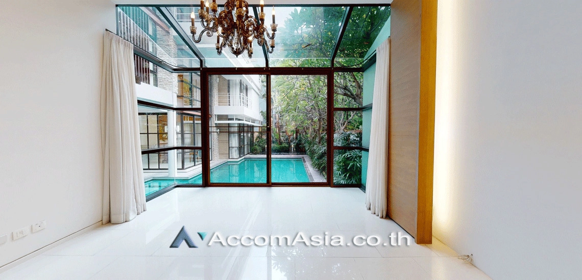Private Swimming Pool, Double High Ceiling house for rent in Sukhumvit, Bangkok Code AA14160