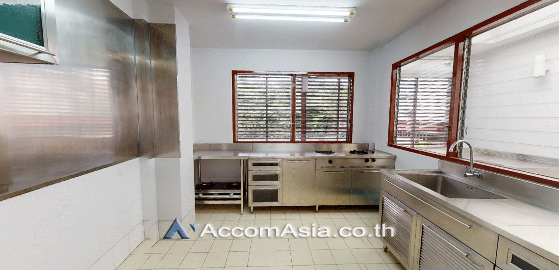 8  4 br House for rent and sale in Sukhumvit ,Bangkok BTS Thong Lo AA14160