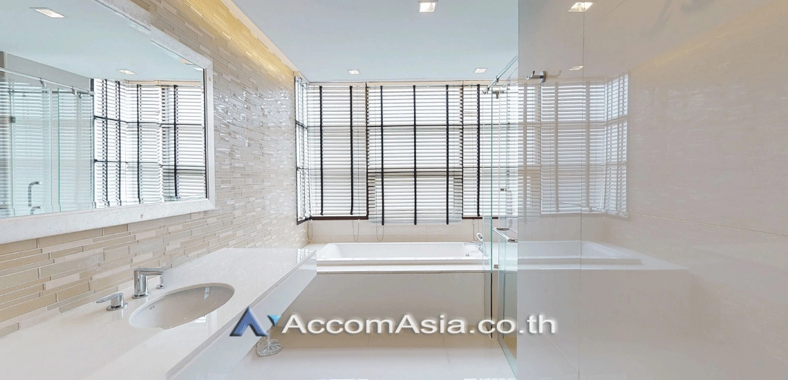 28  4 br House for rent and sale in Sukhumvit ,Bangkok BTS Thong Lo AA14160
