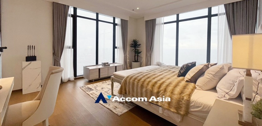 10  3 br Condominium For Sale in Sukhumvit ,Bangkok BTS On Nut at Ramada Plaza Residence AA14215