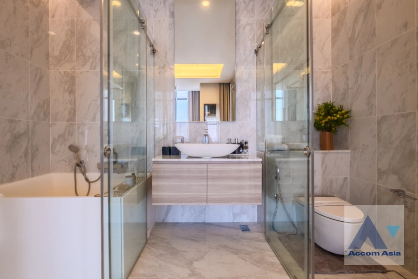 15  3 br Condominium For Sale in Sukhumvit ,Bangkok BTS On Nut at Ramada Plaza Residence AA14215