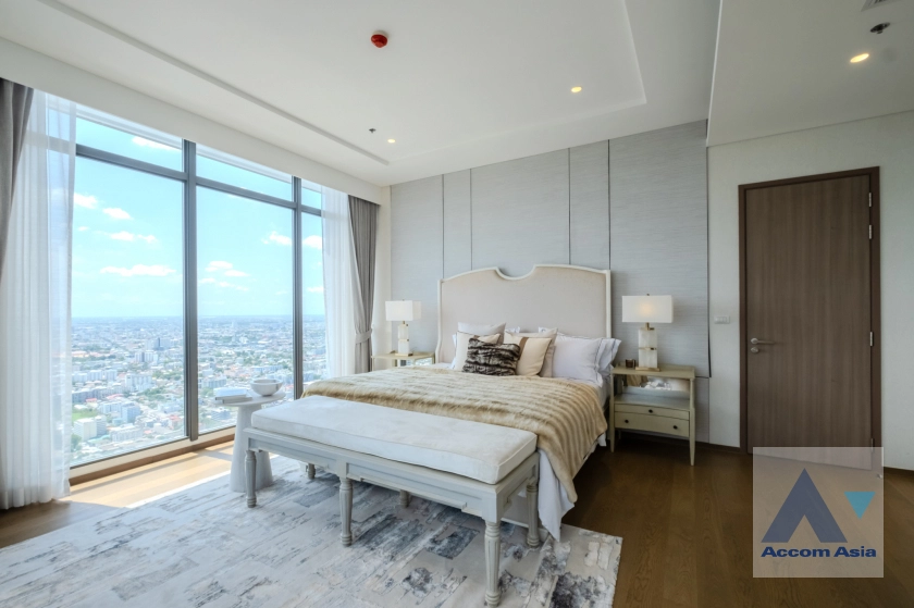 12  3 br Condominium For Sale in Sukhumvit ,Bangkok BTS On Nut at Ramada Plaza Residence AA14215