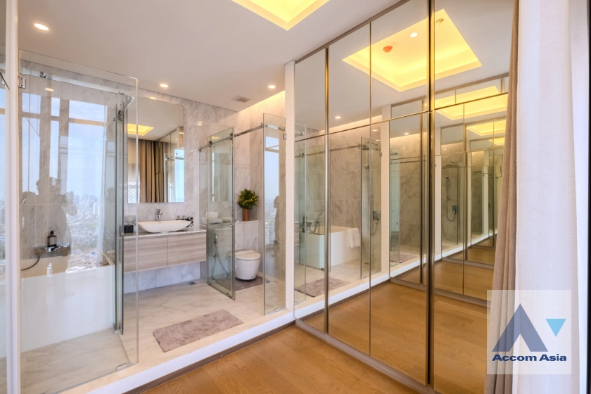 16  3 br Condominium For Sale in Sukhumvit ,Bangkok BTS On Nut at Ramada Plaza Residence AA14215
