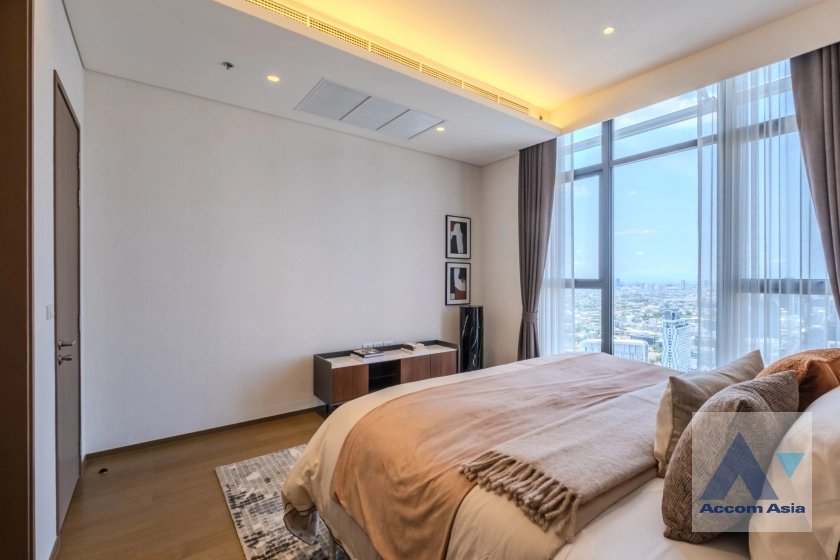 18  3 br Condominium For Sale in Sukhumvit ,Bangkok BTS On Nut at Ramada Plaza Residence AA14215