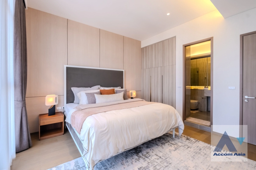 19  3 br Condominium For Sale in Sukhumvit ,Bangkok BTS On Nut at Ramada Plaza Residence AA14215