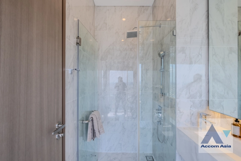 26  3 br Condominium For Sale in Sukhumvit ,Bangkok BTS On Nut at Ramada Plaza Residence AA14215