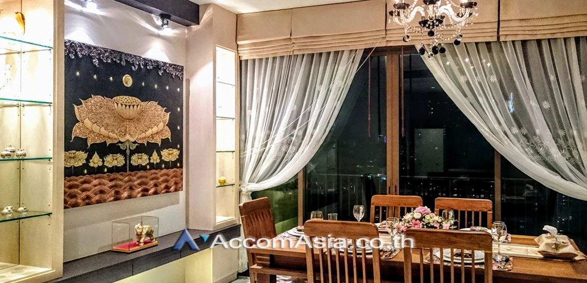 unit 2 Bedrooms  Condominium For Rent in Sukhumvit, Bangkok  near BTS Phrom Phong (AA14228)