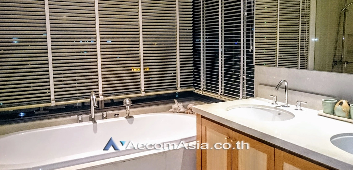 17  2 br Condominium For Rent in Sukhumvit ,Bangkok BTS Phrom Phong at The Emporio Place AA14228