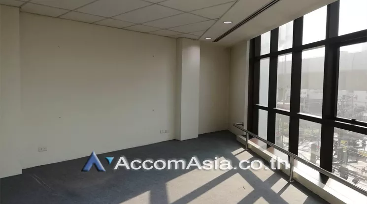  1  Office Space For Rent in Phaholyothin ,Bangkok MRT Phahon Yothin at Viwatchai Building AA14243