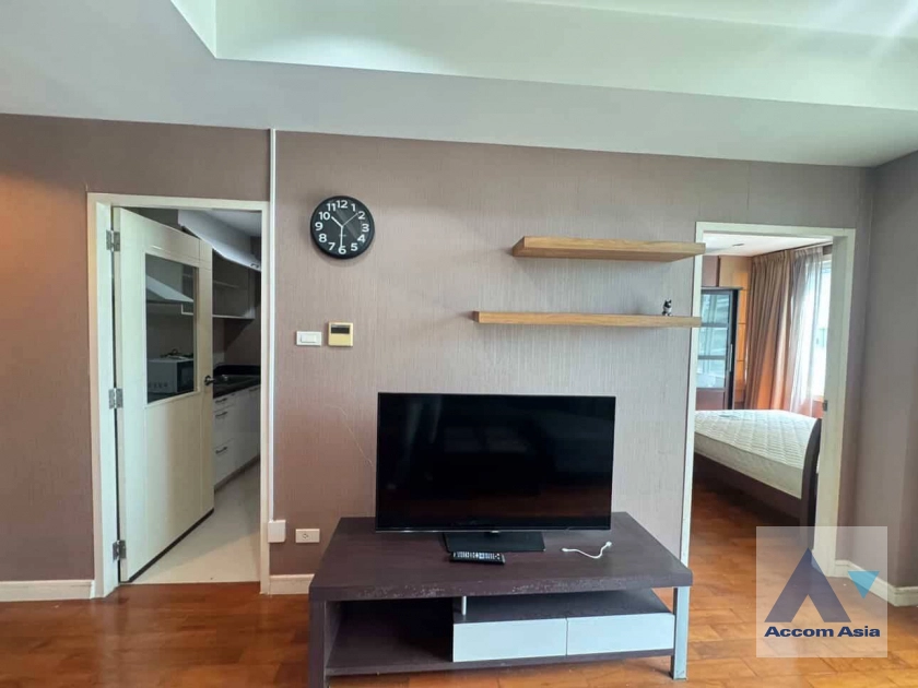 unit 1 Bedroom  Condominium For Rent & Sale in Sukhumvit, Bangkok  near BTS Phrom Phong (AA14277)