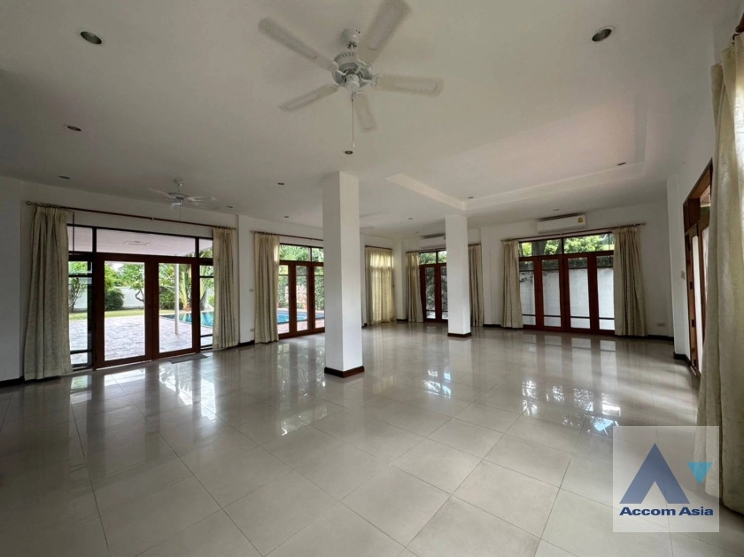 5  4 br House For Rent in Pattanakarn ,Bangkok BTS On Nut at Panya Pattanakarn Village 10004612