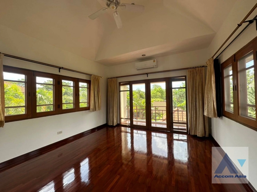 16  4 br House For Rent in Pattanakarn ,Bangkok BTS On Nut at Panya Pattanakarn Village 10004612