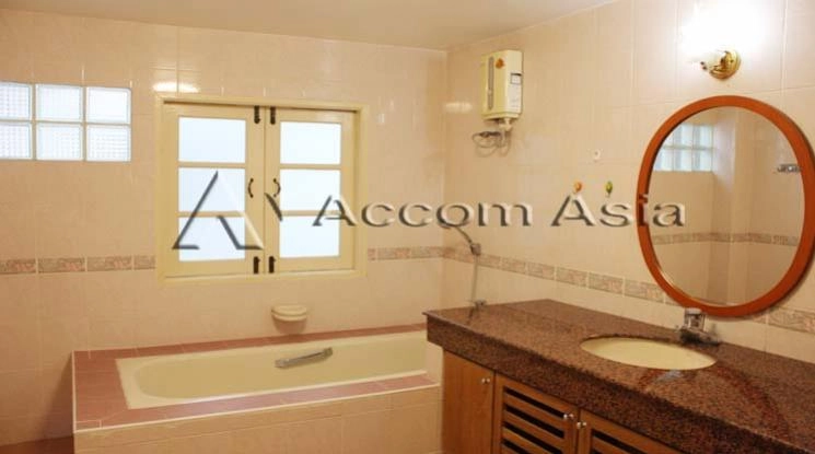 8  4 br Townhouse For Rent in Sathorn ,Bangkok MRT Khlong Toei - MRT Lumphini at Yenakart Residence 120057