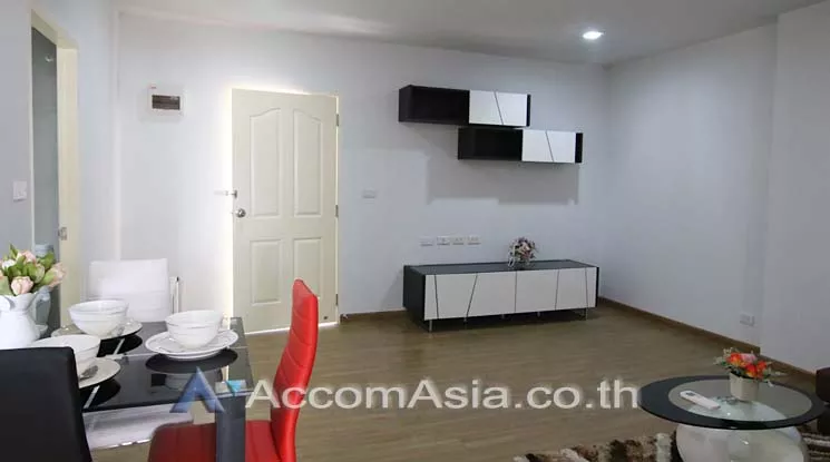 unit 1 Bedroom  Apartment For Sale in Sukhumvit, Bangkok  near BTS Phra khanong (AA14326)