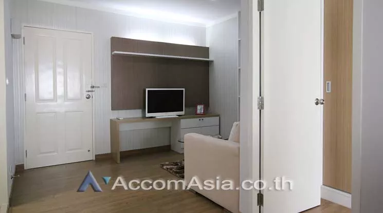  1 Bedroom  Condominium For Sale in Sukhumvit, Bangkok  near BTS Phra khanong (AA14328)