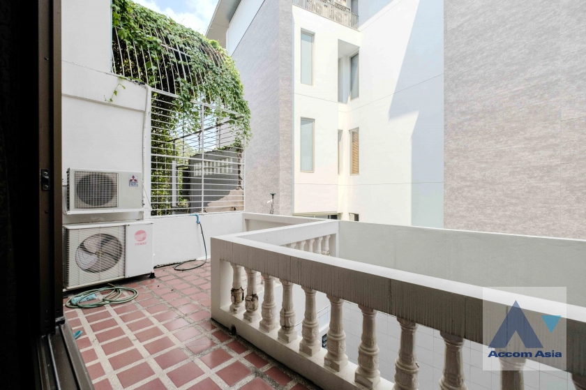 15  4 br Townhouse For Rent in Sathorn ,Bangkok MRT Khlong Toei - MRT Lumphini at Yenakart Residence 120058