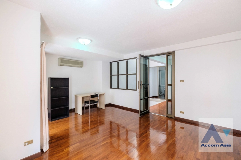 7  4 br Townhouse For Rent in Sathorn ,Bangkok MRT Khlong Toei - MRT Lumphini at Yenakart Residence 120058