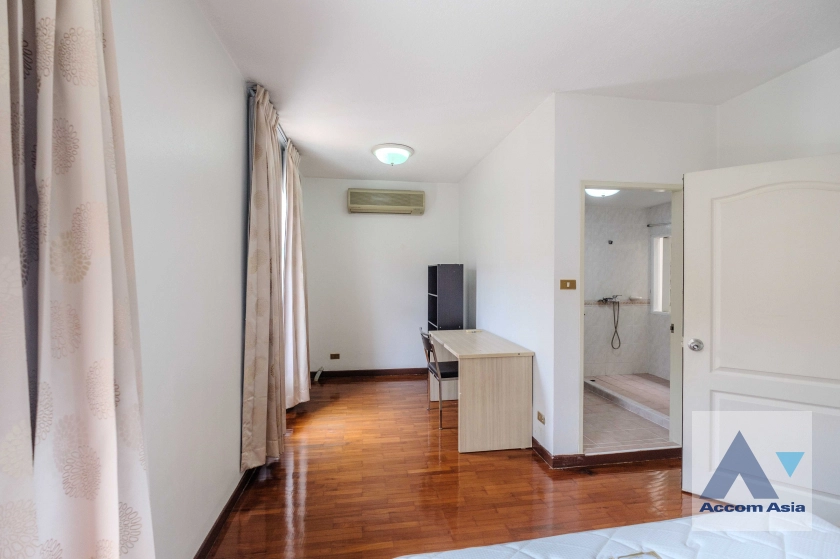 20  4 br Townhouse For Rent in Sathorn ,Bangkok MRT Khlong Toei - MRT Lumphini at Yenakart Residence 120058