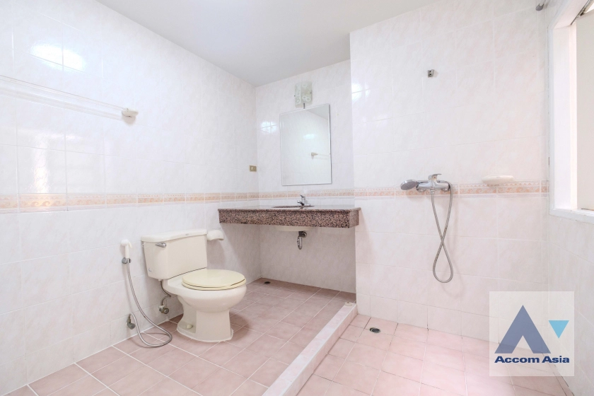 21  4 br Townhouse For Rent in Sathorn ,Bangkok MRT Khlong Toei - MRT Lumphini at Yenakart Residence 120058