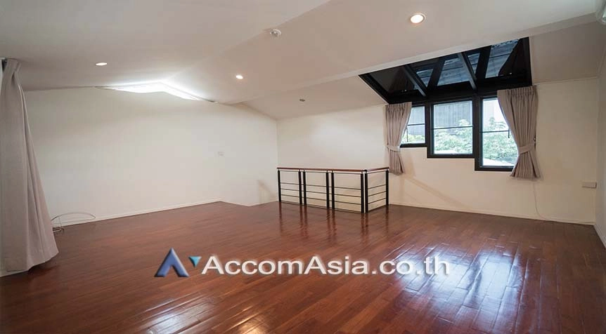 12  3 br House For Rent in Sathorn ,Bangkok MRT Lumphini 40181