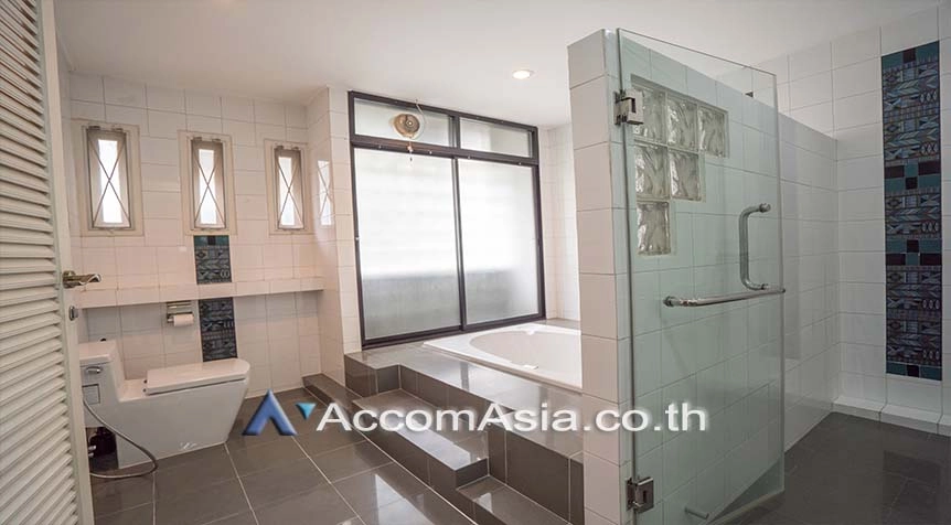 16  3 br House For Rent in Sathorn ,Bangkok MRT Lumphini 40181