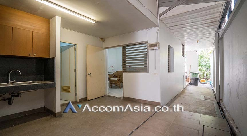 17  3 br House For Rent in Sathorn ,Bangkok MRT Lumphini 40181