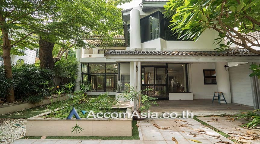  1  3 br House For Rent in sathorn ,Bangkok MRT Lumphini 40181