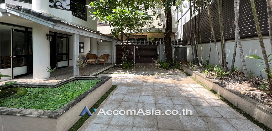 unitPet friendly | Renovated house with garden and charming wood interiors (40181)