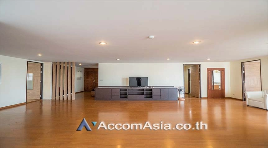  Tai Ping Tower Condominium  3 Bedroom for Rent BTS Ekkamai in Sukhumvit Bangkok